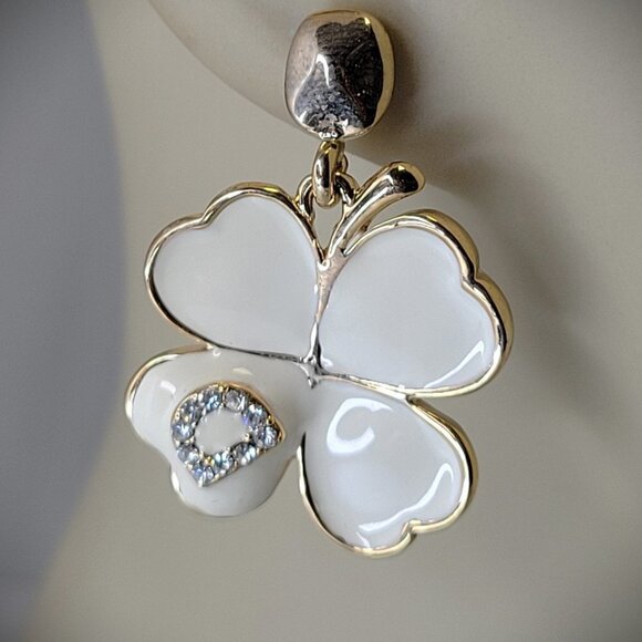 Creamy Enamelled Flower Earrings - Picture 7 of 9